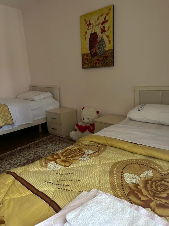 Hoxha House Hotell Krujë Exteriör bild